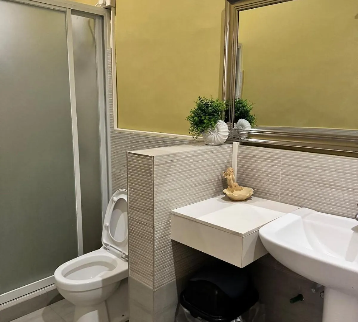 Davao City Du Yrenea Bungalow Inn, Ecoland, Near Sm דירה